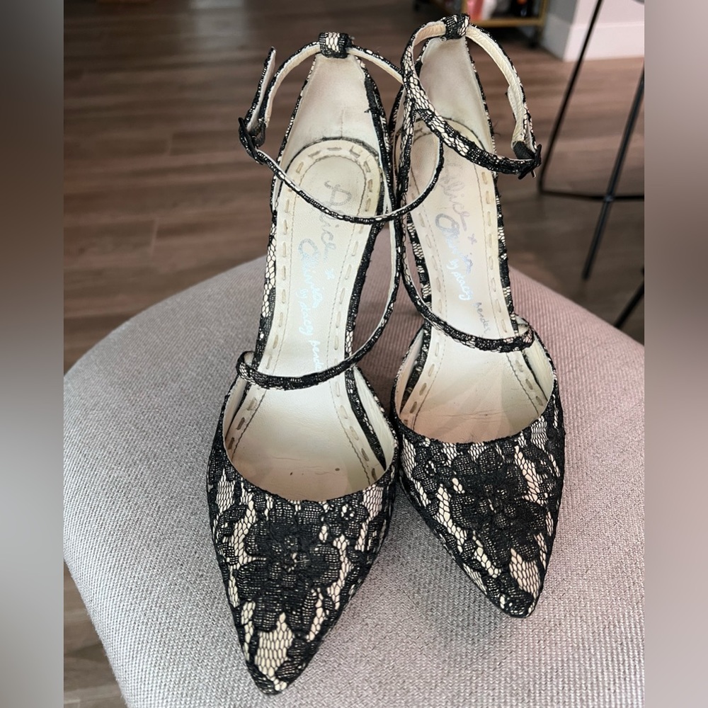 Alice + Olivia Delia L Lace Pumps